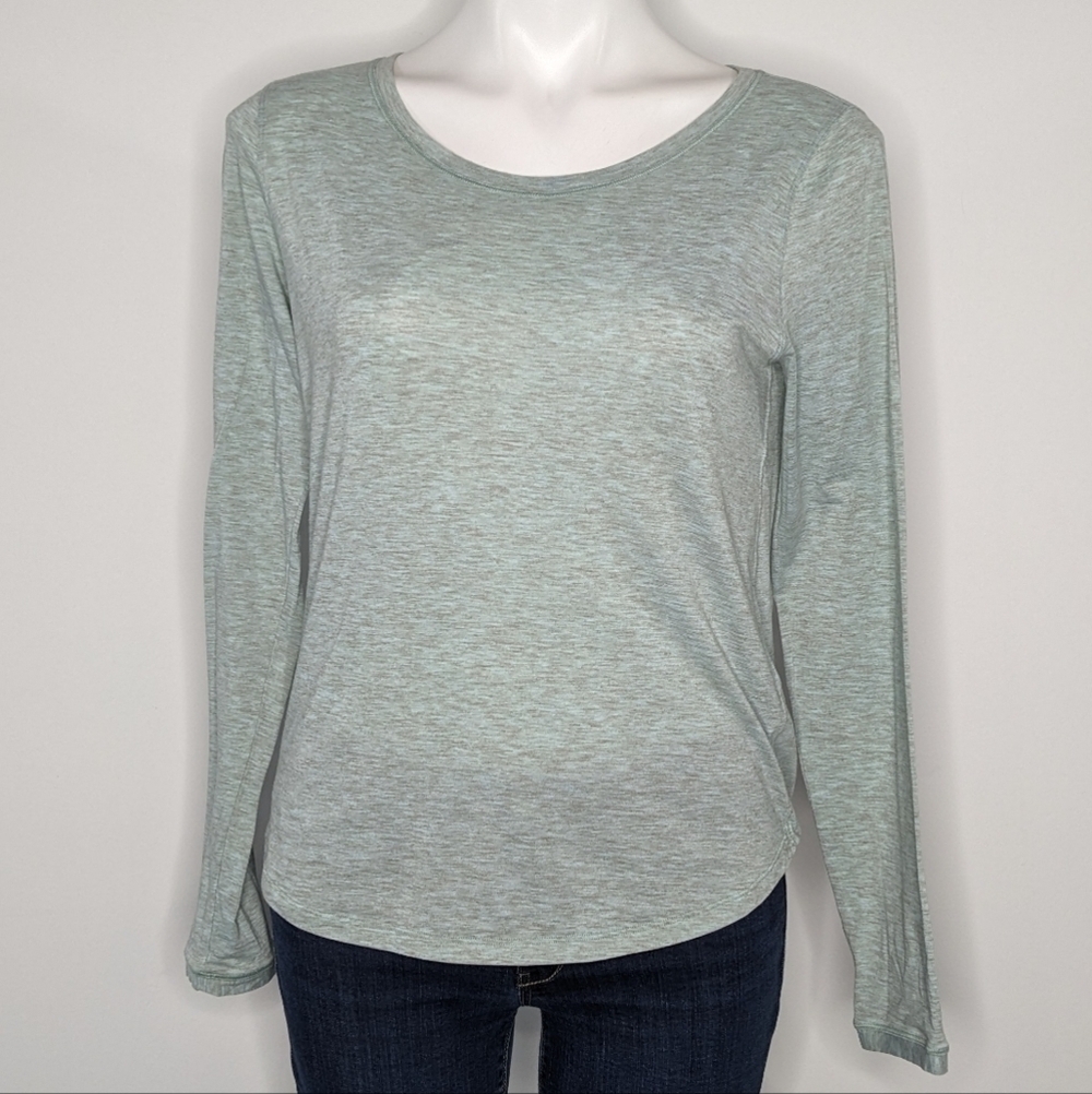 Lululemon heathered blue slit split back long sleeve t shirt M/L